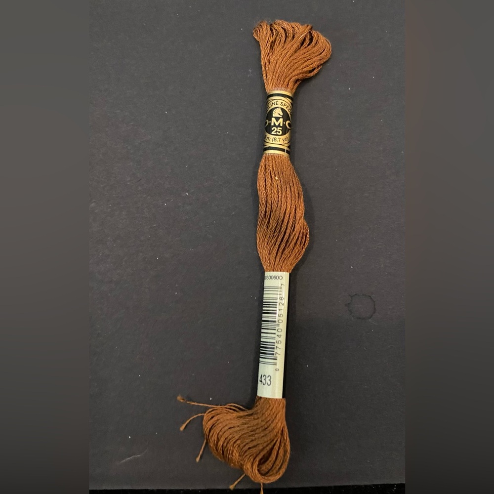 Brown Embroidery Floss Thread Skein - Multipurpose Crafting New - Picture 6 of 7